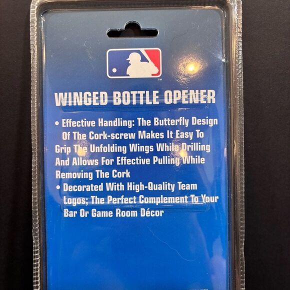 MLB Chicago Cubs NEW Jersey Winged Wine Opener by Boelter - Picture 7 of 8